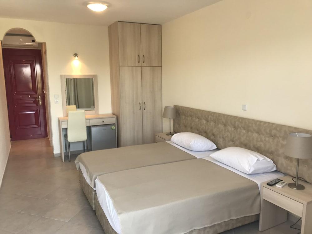Ai Helis Resort Svoronata Buitenkant foto